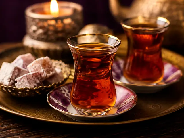 İnce belli bardakta çay ve lokum — Başakşehir, Masaj Salonun